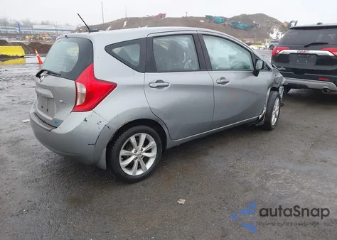 2015 Nissan Versa Note Sl z USA, uszkodzony, nr VIN 3N1CE2CP2FL355334